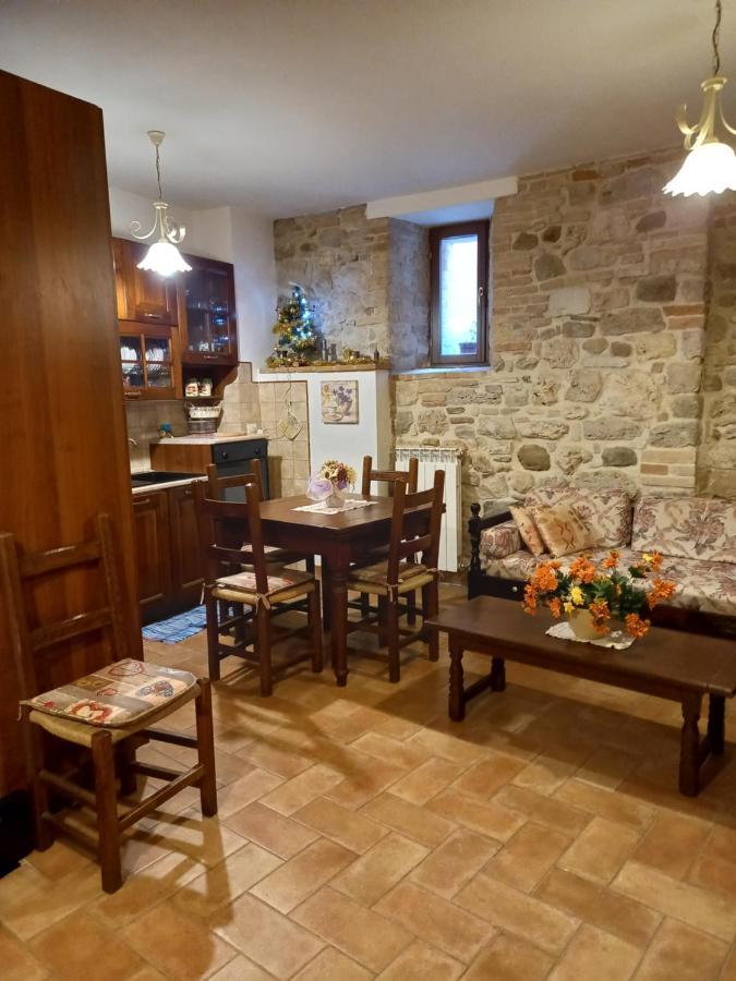 Dimora Il Castello Apartamento Assisi Exterior foto